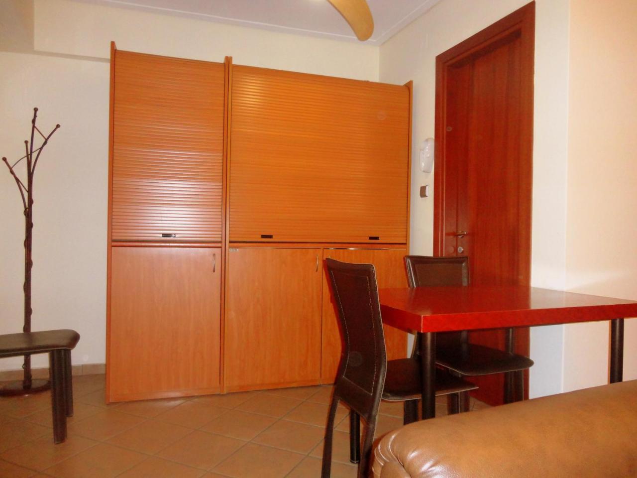 Makrakómi Lirio Guest House מראה חיצוני תמונה