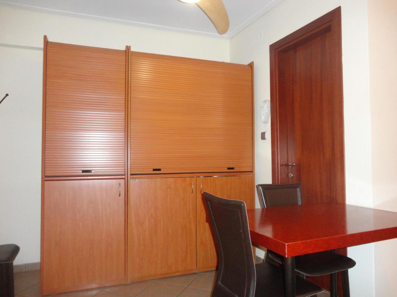 Makrakómi Lirio Guest House מראה חיצוני תמונה