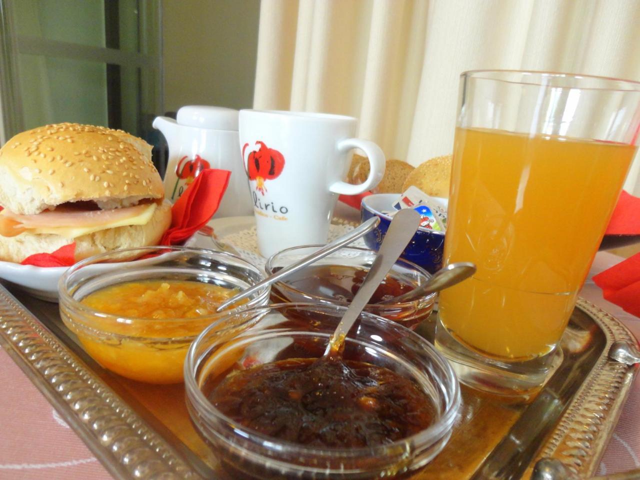 Makrakómi Lirio Guest House מראה חיצוני תמונה